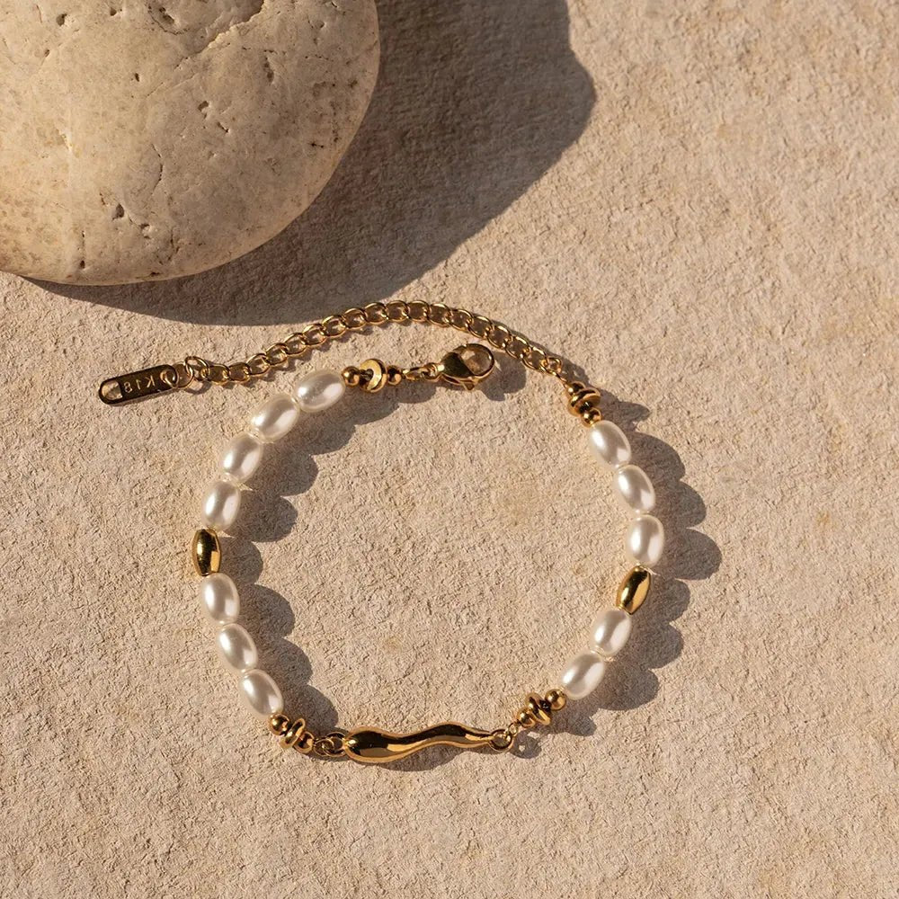 Gold Freshwater Pearl Bracelet