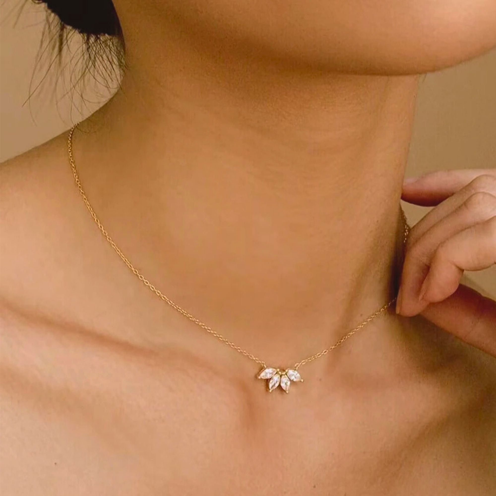 Guldblomst halskæde